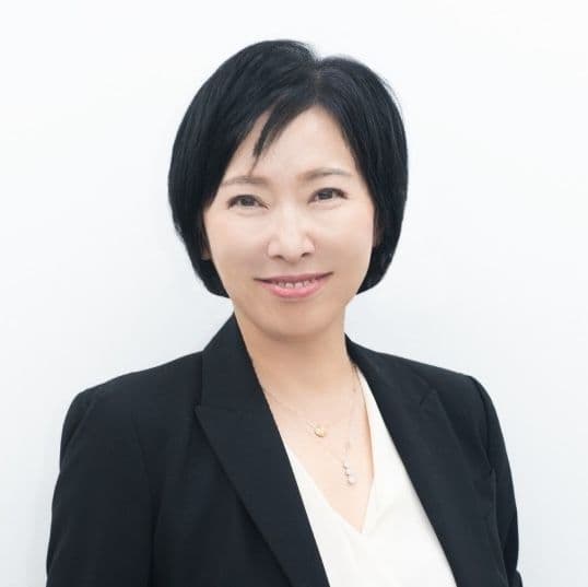 Miya Lee